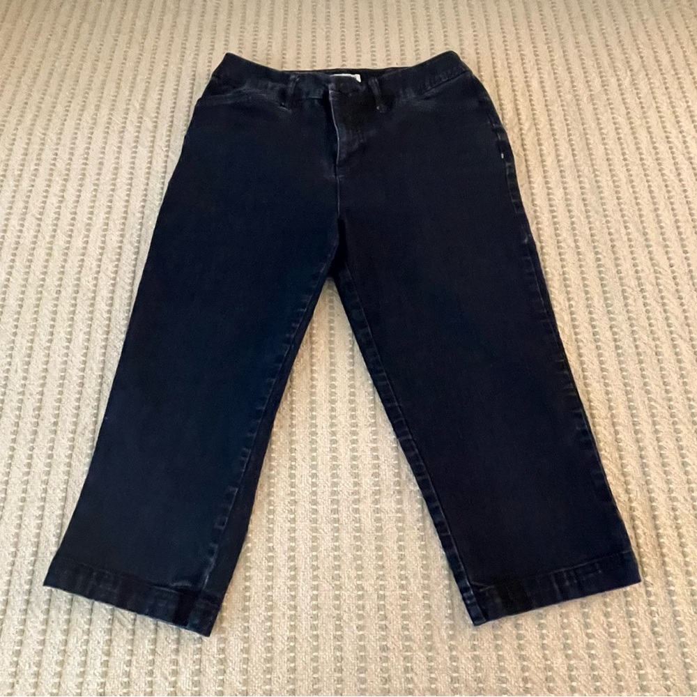 St John’s Bay Stretch Blue Jean Capri Pants - Size: 4